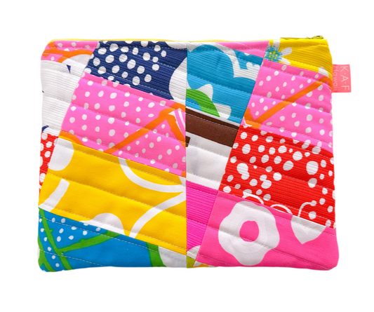 Vintage fabric quilt zip bag
